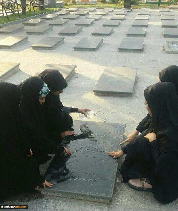 حضور دانشجویان در تئاتر یاس کبود در هفته دفاع مقدس در اداره ارشاد اسلامی 3