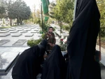 حضور دانشجویان در تئاتر یاس کبود در هفته دفاع مقدس در اداره ارشاد اسلامی 4
