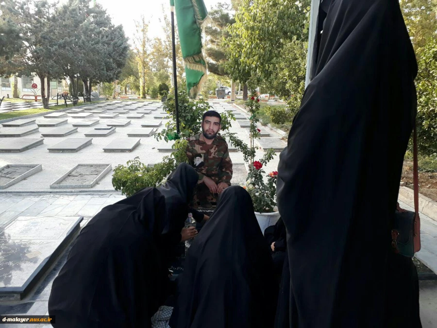 حضور دانشجویان در تئاتر یاس کبود در هفته دفاع مقدس در اداره ارشاد اسلامی 4