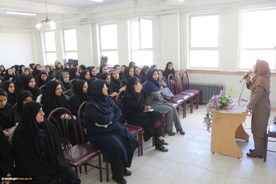 جلسه توجیهی دانشجویان جدیدالورود کاردانی و کارشناسی (بهمن 97 ) 2