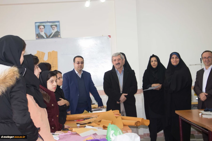 بازدید معاون محترم آموزشی دانشگاه فنی از آموزشکده فنی  و حرفه ای دختران ملایر 5