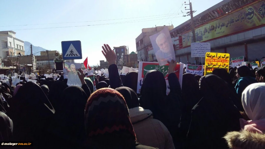 شرکت دانشجویان در مراسم بزرگداشت سردار سلیمانی در مسجد جامع 6