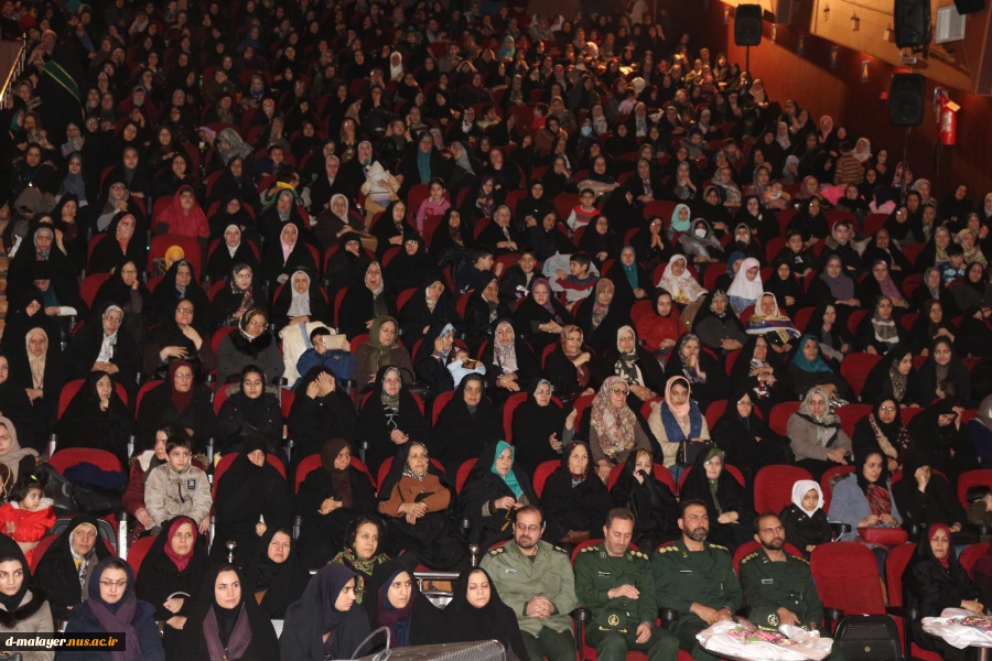 مراسم بزرگداشت روز زن و تجلیل از بانوان نمونه 2