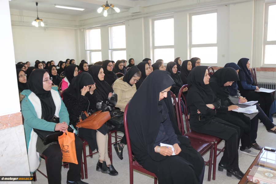 جلسه توجیهی دانشجویان جدید الورود ترم 982 کاردانی و کارشناسی 3