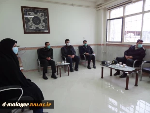 دیدار فرمانده نیروی انتظامی با رئیس آموزشکده فنی دختران ملایر 3