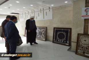 افتتاح نمایشگاه دست ساخته های دانشجویان با همکاری جمعیت هلال احمر ملایر به مناسبت هفته هلال احمر  2