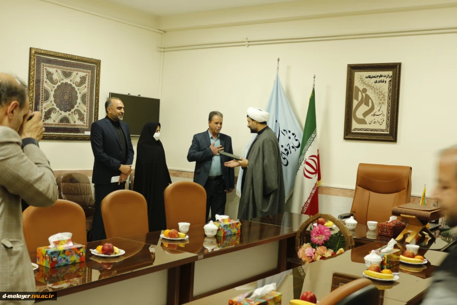 تجلیل از ایثارگران 4