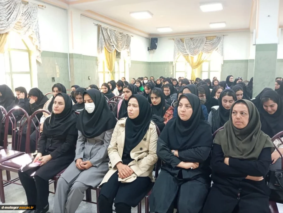 جلسه توجیهی دانشجویان جدیدالورود 9