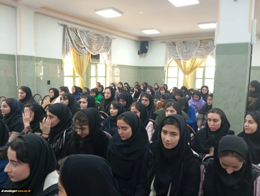 جلسه توجیهی دانشجویان جدیدالورود 12